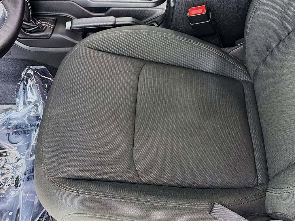 Used 2021 Jeep Wrangler Unlimited Sahara w/ Uconnect 4C Nav & Sound Group image 22