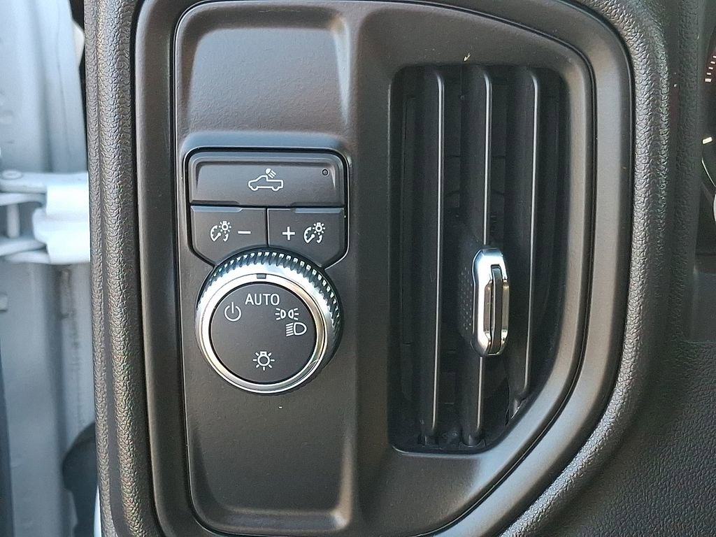 Used 2024 GMC Sierra 1500 Pro w/ Convenience Package image 22
