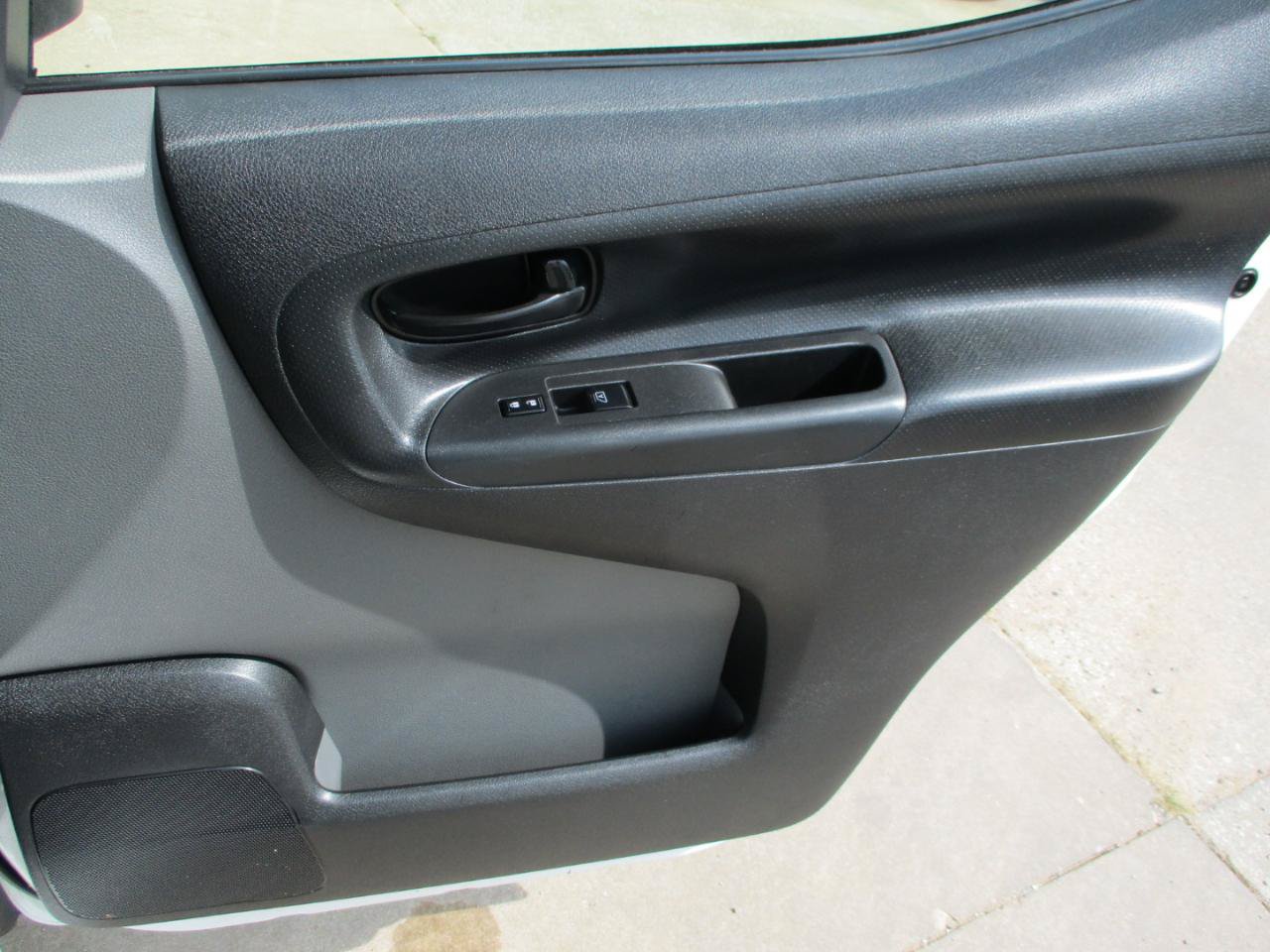 Used 2015 Nissan NV200 SV w/ Back Door Glass Package FWD image 24