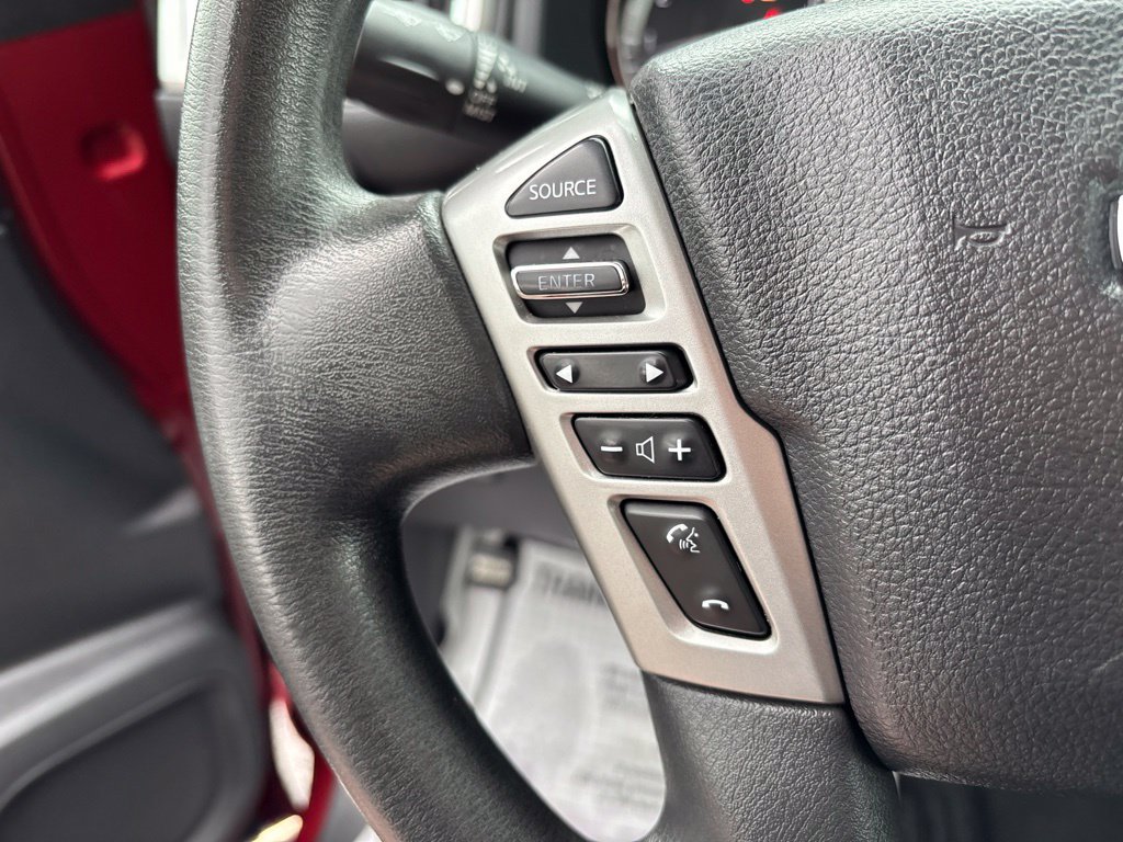 Used 2017 Nissan Titan SV AWD/4WD image 20