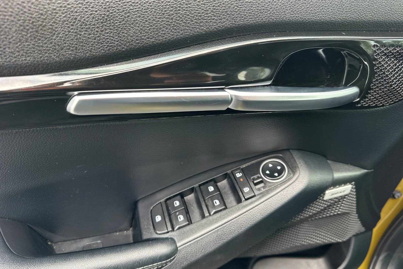 Certified 2024 Kia Seltos SX w/ SX Sunroof Package image 14