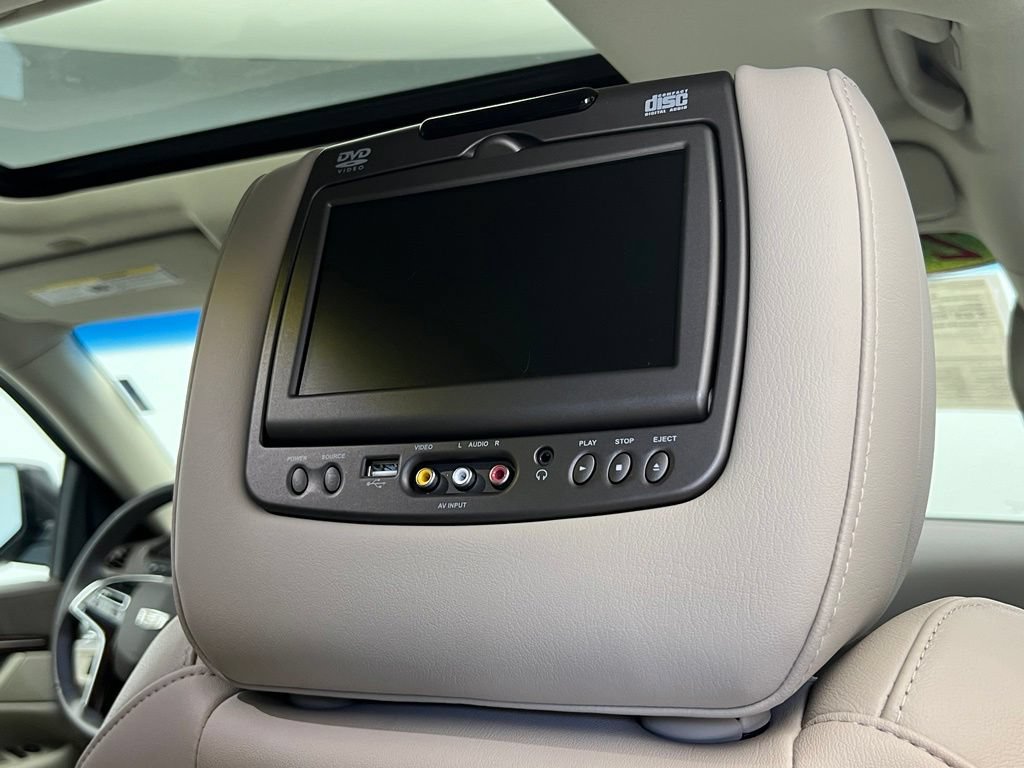 Used 2017 Cadillac Escalade Luxury AWD/4WD image 10