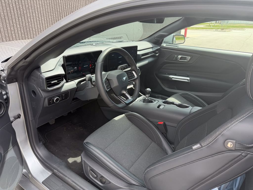 Used 2025 Ford Mustang GT image 10