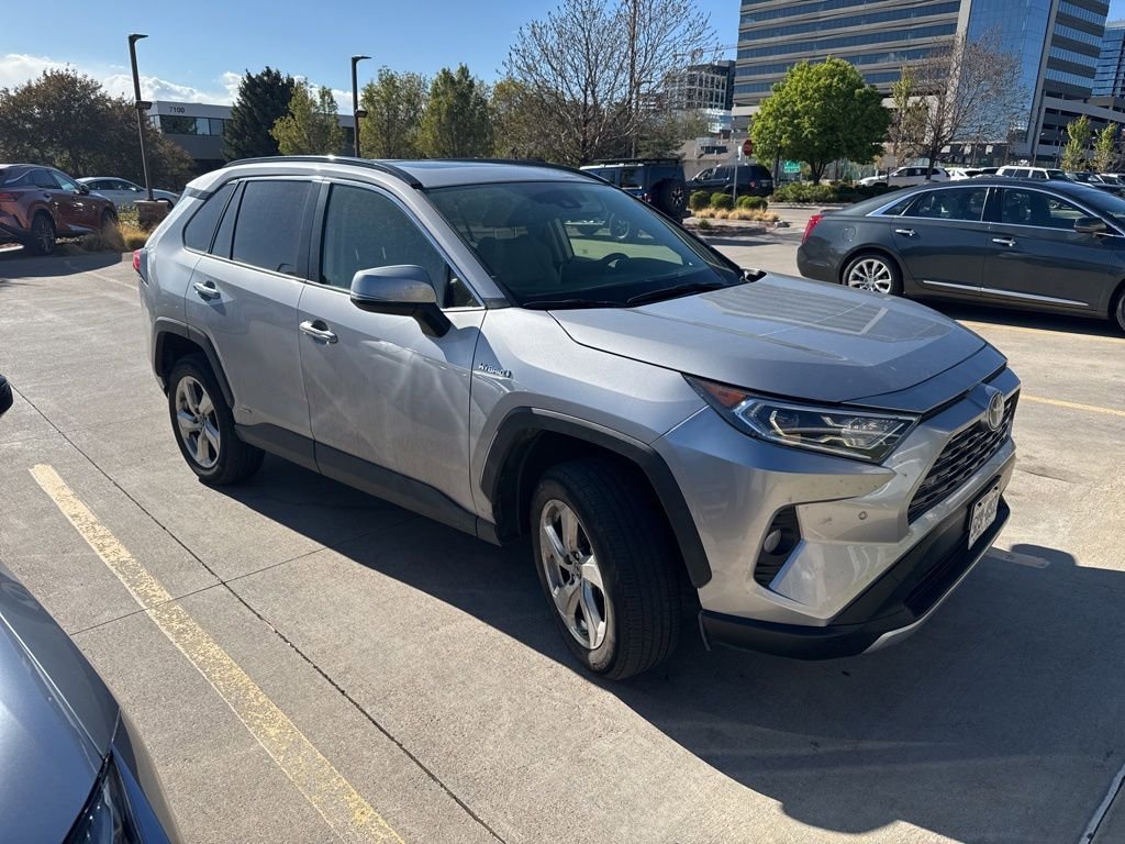 Used 2019 Toyota RAV4 Limited w/ Limited Grade Weather Package AWD/4WD image 2