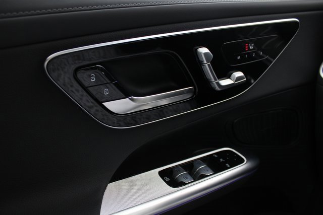 New 2025 Mercedes-Benz GLC 300 4MATIC image 26