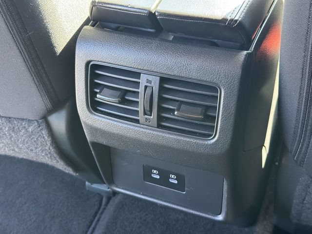 Used 2024 Nissan Rogue SV FWD image 18