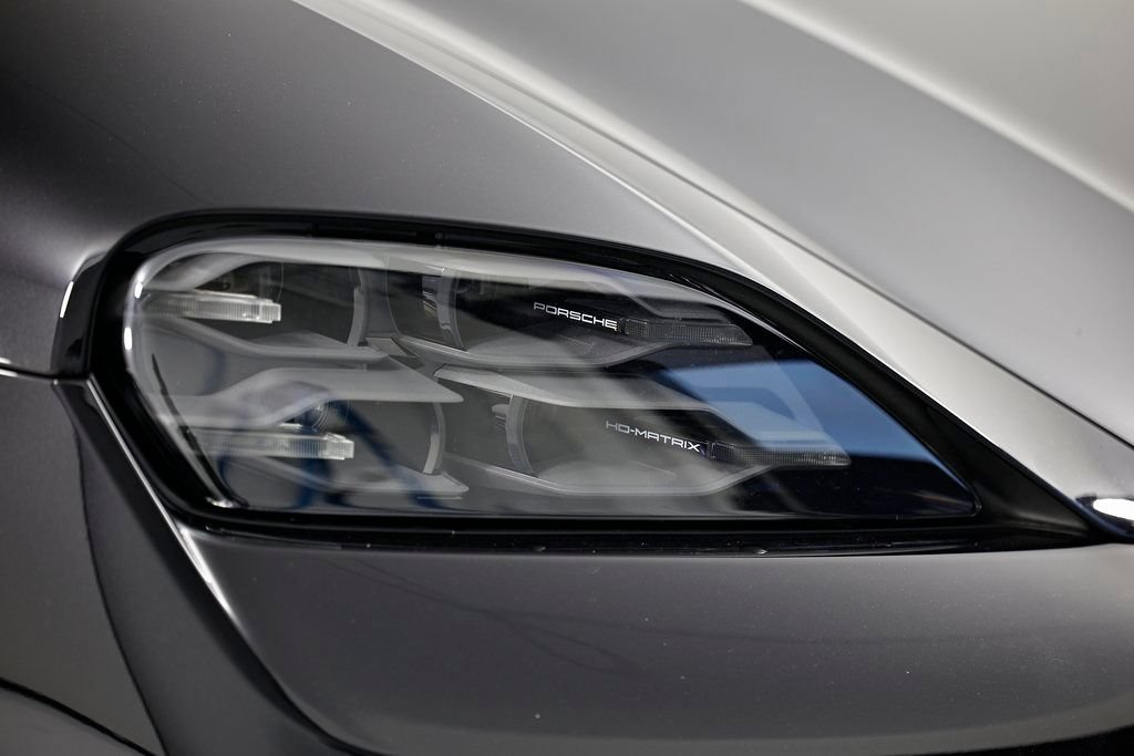 New 2026 Porsche Taycan AWD/4WD image 17