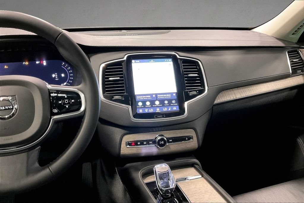 Certified 2024 Volvo XC90 B6 Ultimate w/ Protection Package Premier AWD/4WD image 10
