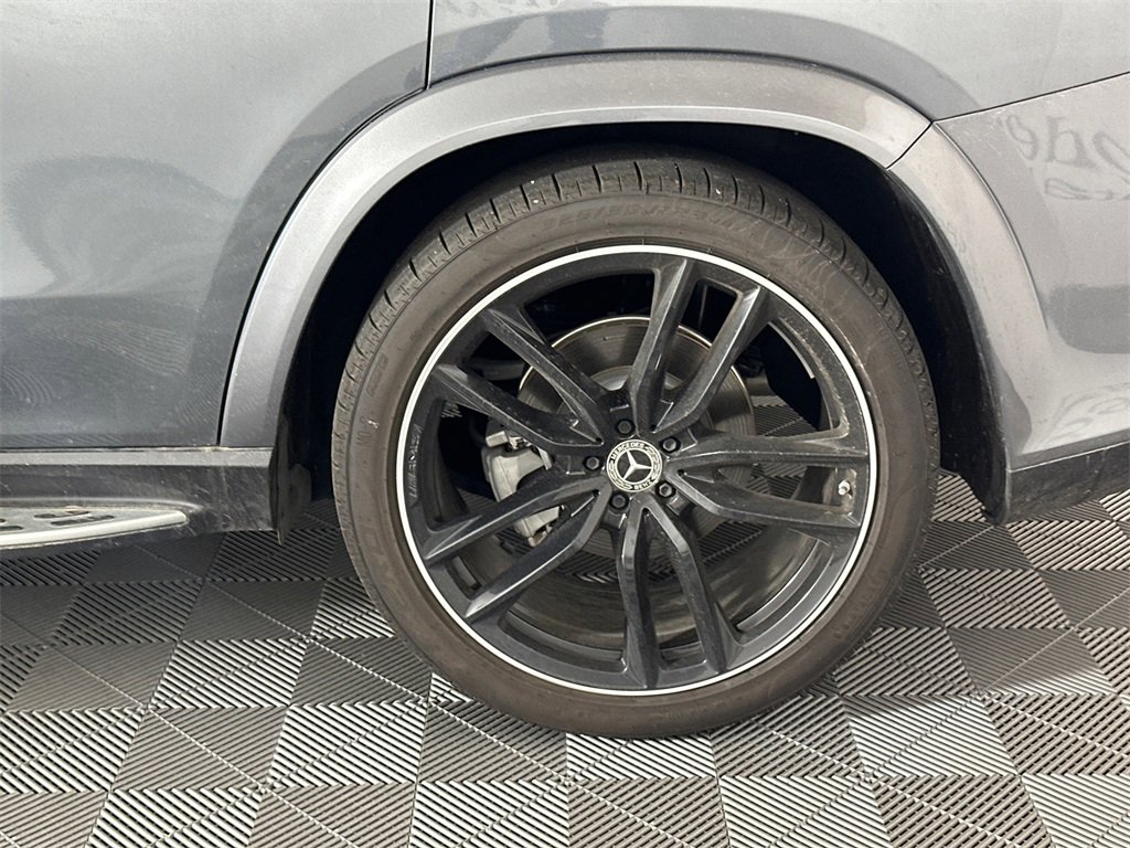 Used 2024 Mercedes-Benz GLS 450 4MATIC image 10