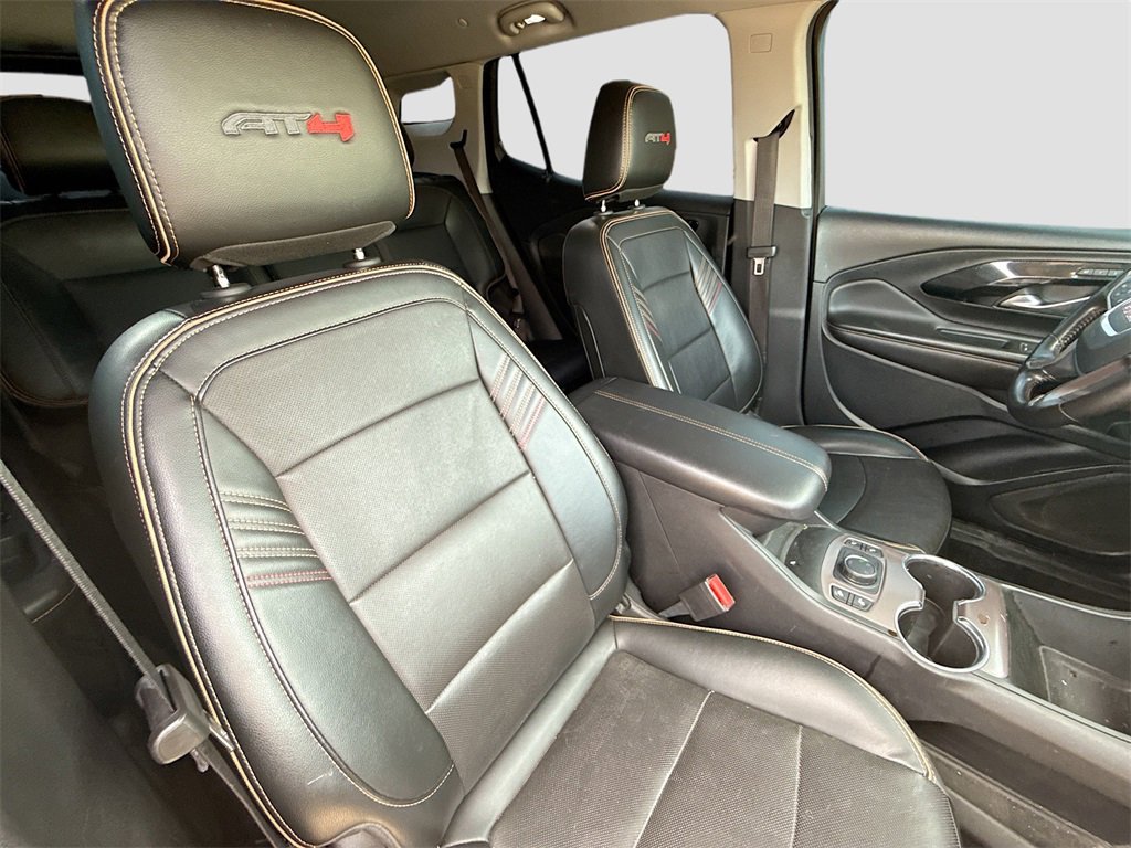 Used 2022 GMC Terrain AT4 image 28