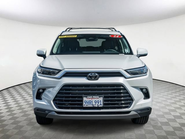 Used 2024 Toyota Grand Highlander Limited image 3