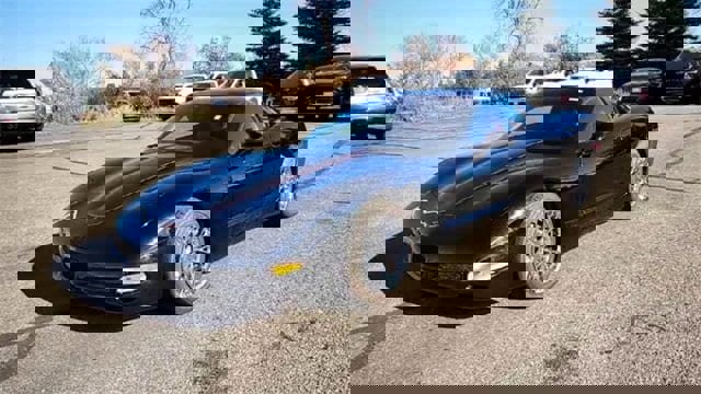 Used 2004 Chevrolet Corvette Coupe image 4