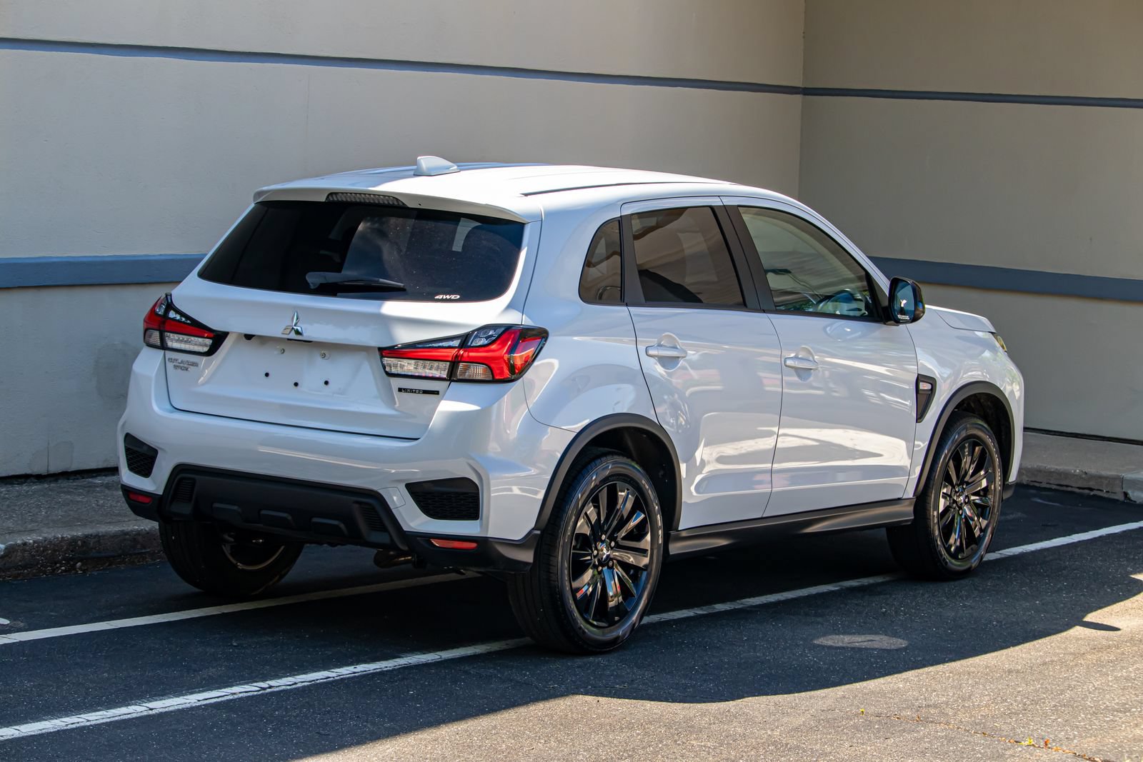 New 2026 Mitsubishi Outlander Sport LE AWD/4WD image 8