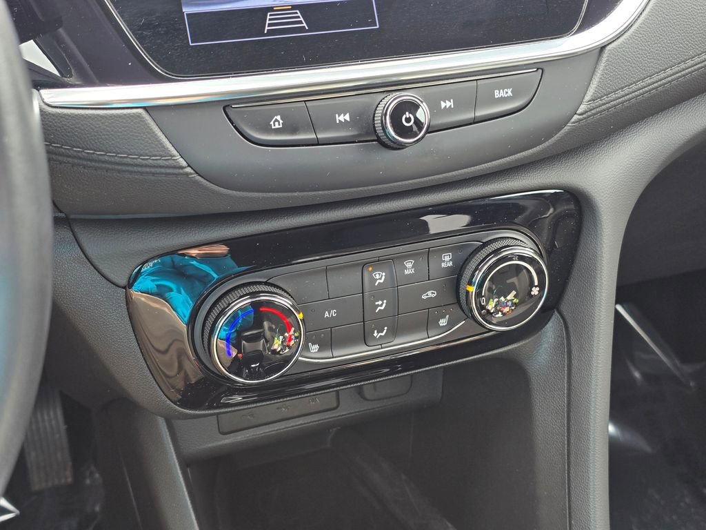Used 2022 Buick Encore GX Preferred w/ Cold Weather Comfort Package image 27