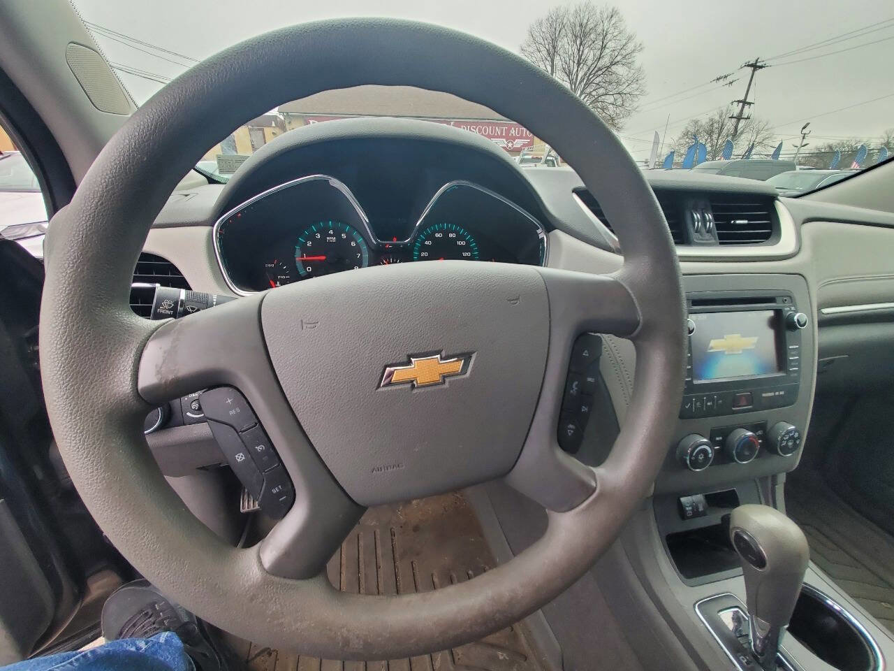 Used 2014 Chevrolet Traverse LS FWD image 15