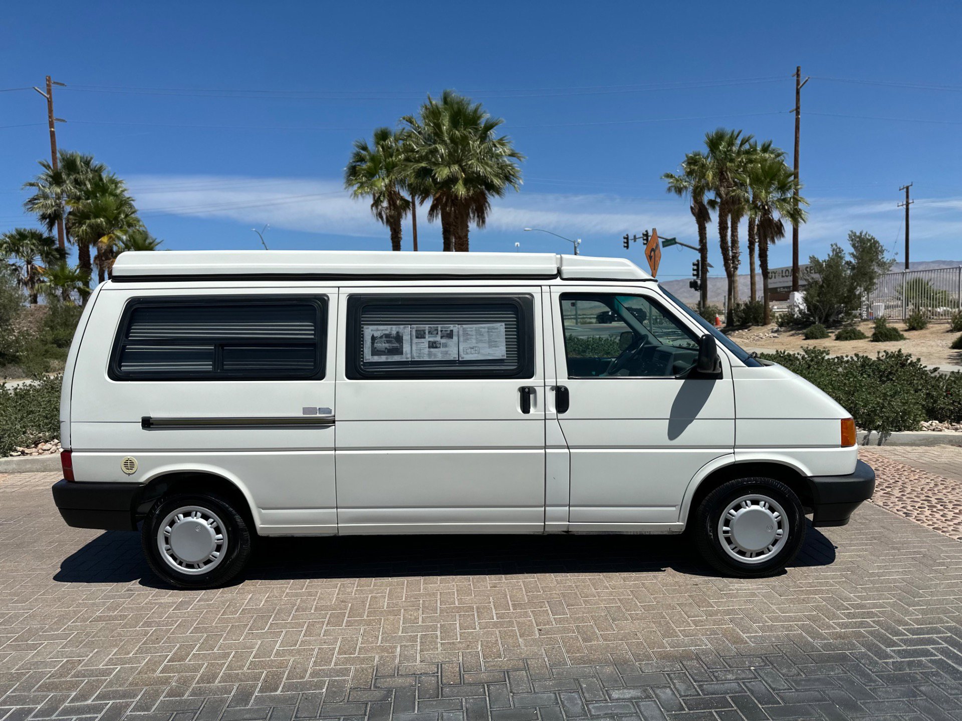 Used 1995 Volkswagen Eurovan Camper FWD image 6