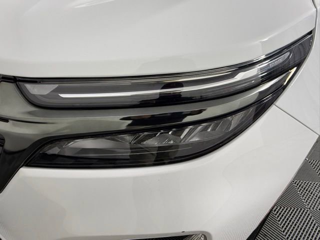 Used 2022 Chevrolet Equinox RS image 12