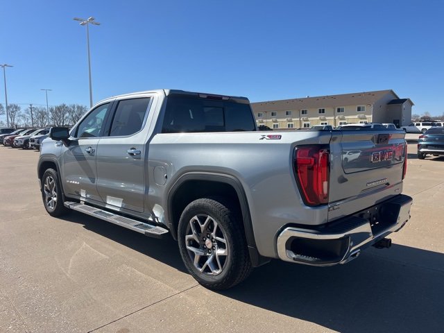 Used 2023 GMC Sierra 1500 SLT w/ SLT Premium Plus Package image 8
