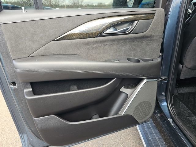 Used 2019 Cadillac Escalade ESV Platinum image 7