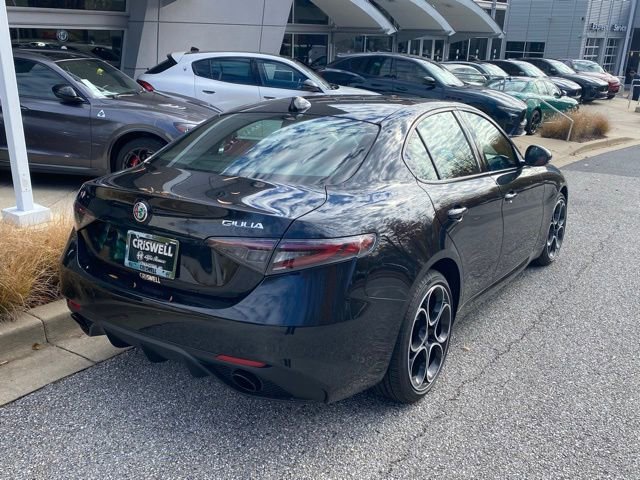 New 2025 Alfa Romeo Giulia AWD image 5