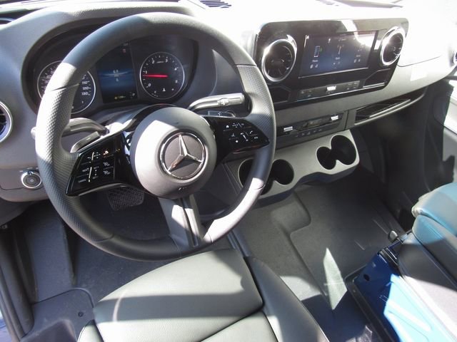 New 2025 Mercedes-Benz Sprinter 2500 image 33