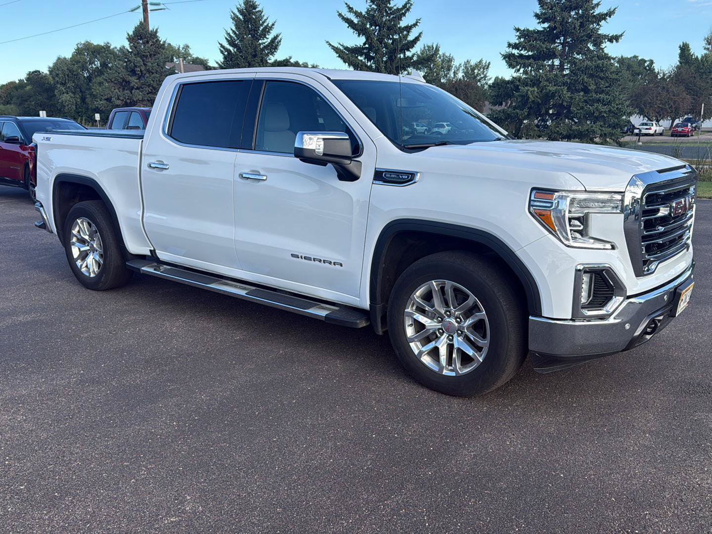 Used 2021 GMC Sierra 1500 SLT w/ SLT Premium Plus Package AWD/4WD image 8