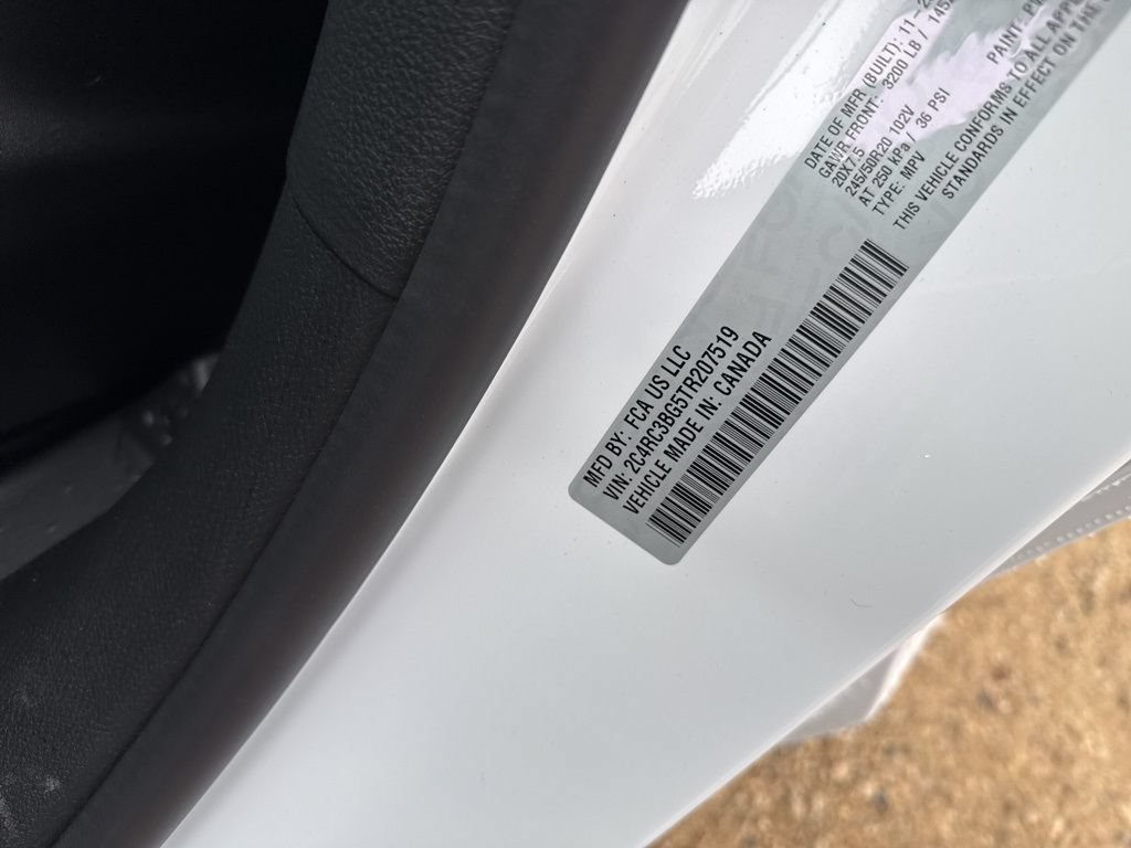New 2026 Chrysler Pacifica Select AWD/4WD image 38