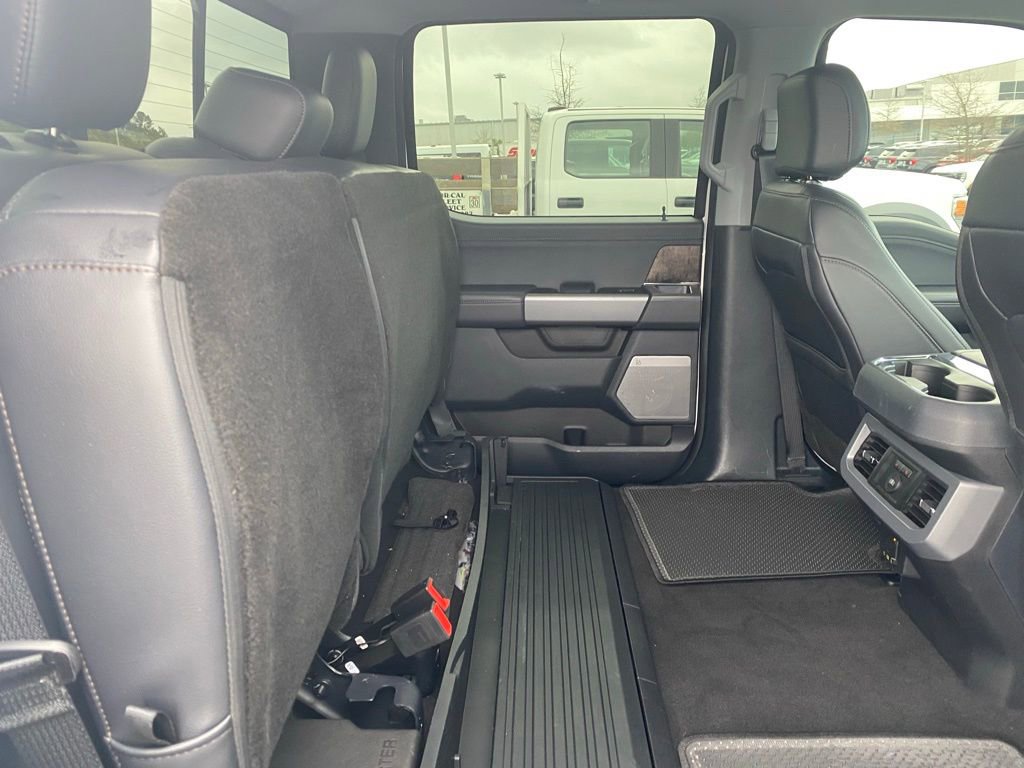 Certified 2025 Ford F250 Lariat w/ Lariat Ultimate Package image 28