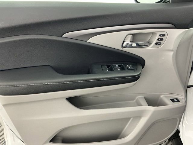 Certified 2025 Honda Ridgeline RTL image 7