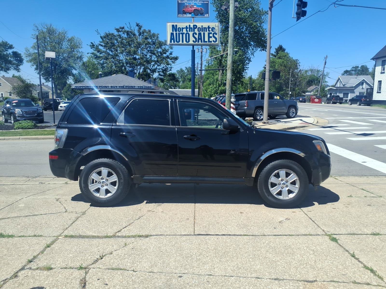 Used 2010 Mercury Mariner 2WD image 1