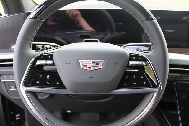 New 2025 Cadillac Escalade Premium Luxury w/ LPO, Floor Liner Package image 13
