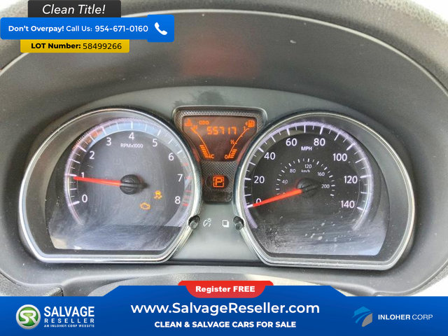 Used 2014 Nissan Versa SV FWD image 12