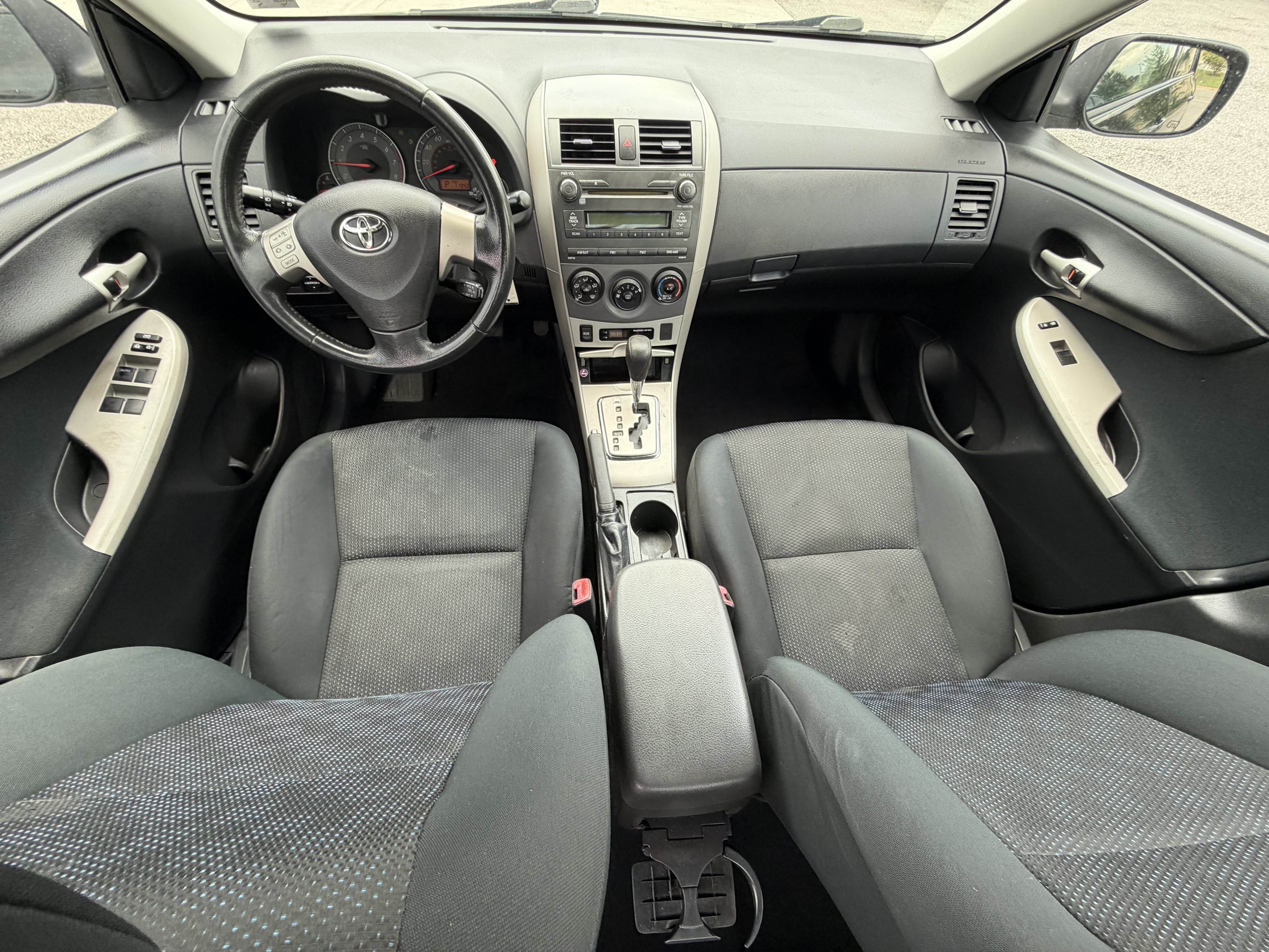 Used 2010 Toyota Corolla S FWD image 3
