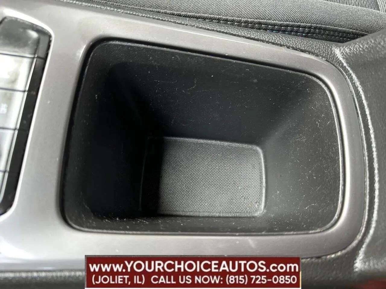 Used 2019 Chevrolet Cruze LT w/ Convenience Package FWD image 14