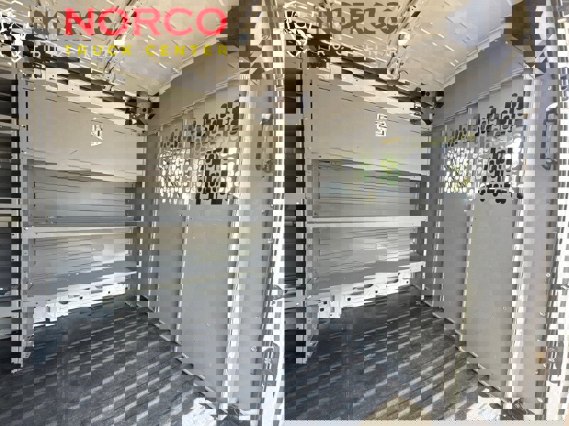 Used 2020 Ford Transit 250 Medium Roof image 4