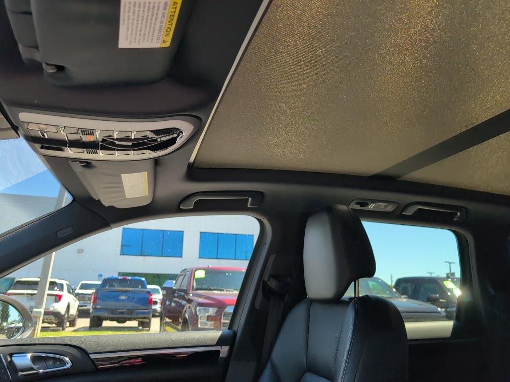 Used 2016 Porsche Cayenne image 10