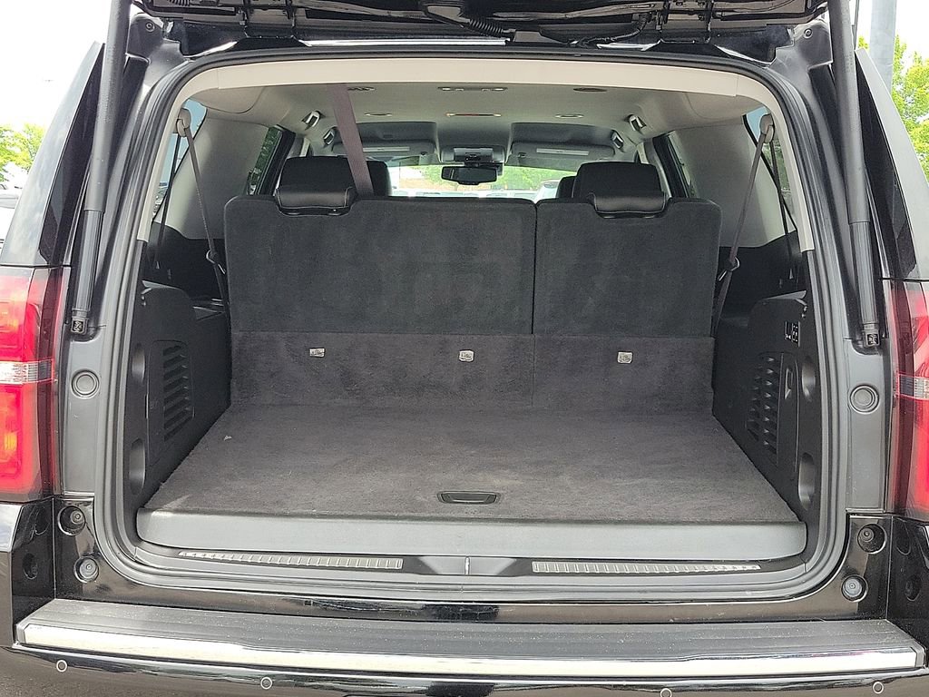 Used 2017 Chevrolet Suburban Premier RWD image 8