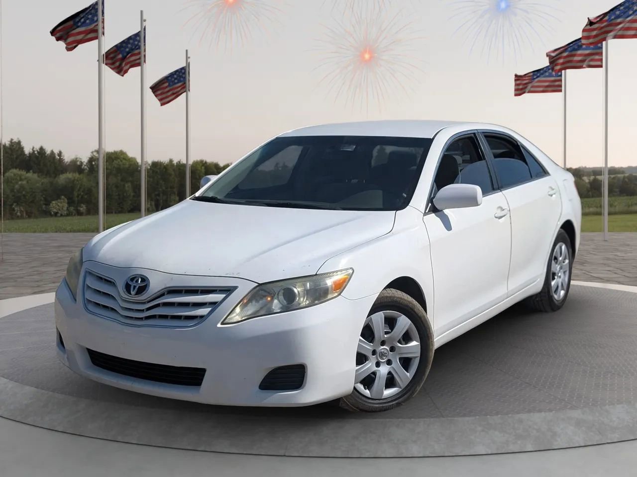 Used 2010 Toyota Camry LE image 3