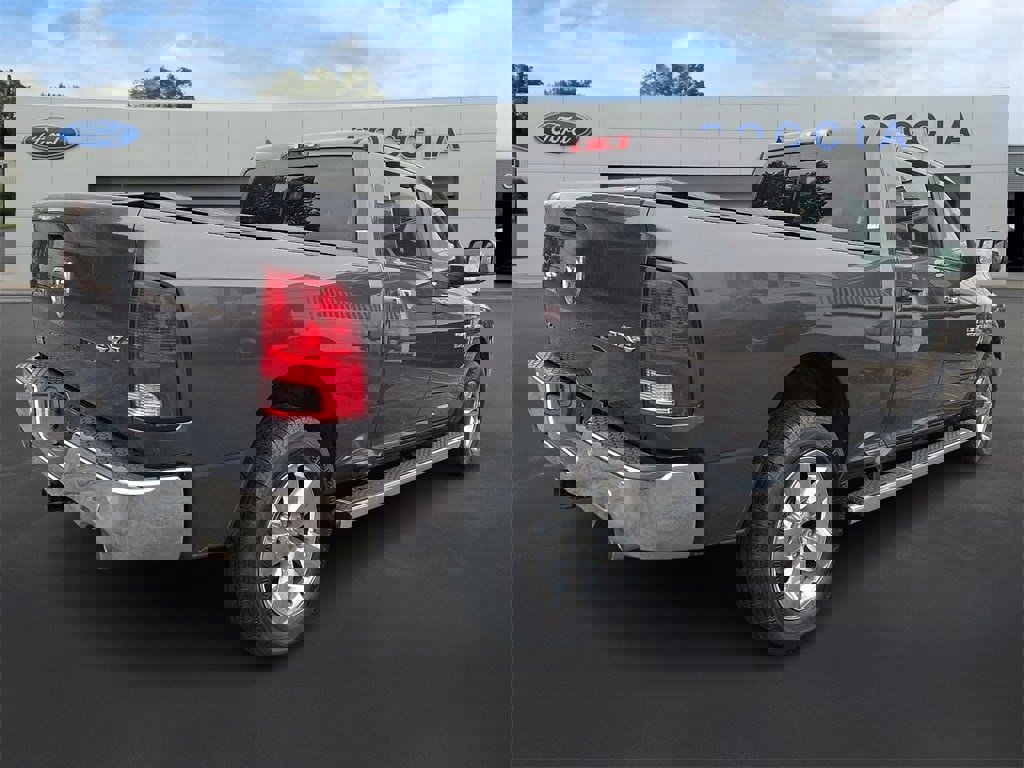 Used 2017 RAM 1500 Big Horn image 4