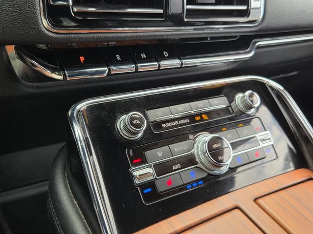 Used 2019 Lincoln Navigator Reserve w/ Cargo Package AWD/4WD image 21