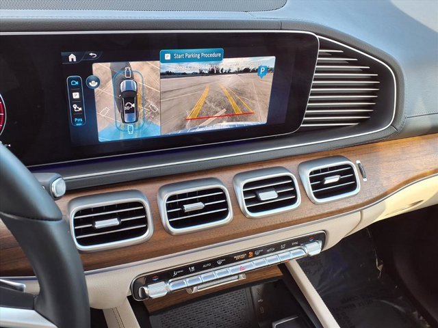 Used 2025 Mercedes-Benz GLS 450 4MATIC image 6