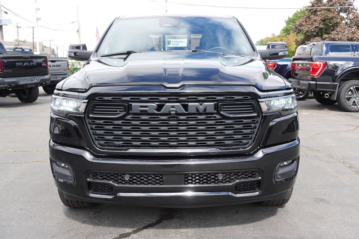 Used 2026 RAM 1500 Big Horn AWD/4WD image 5