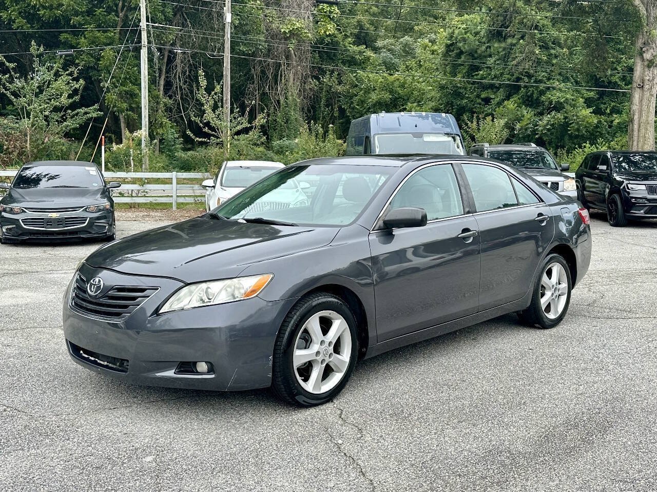 Used 2009 Toyota Camry XLE FWD image 3