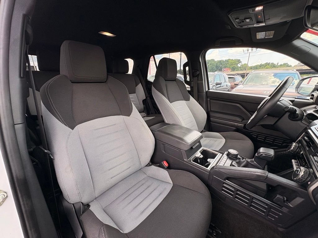 Used 2025 Toyota 4Runner TRD Sport AWD/4WD image 29