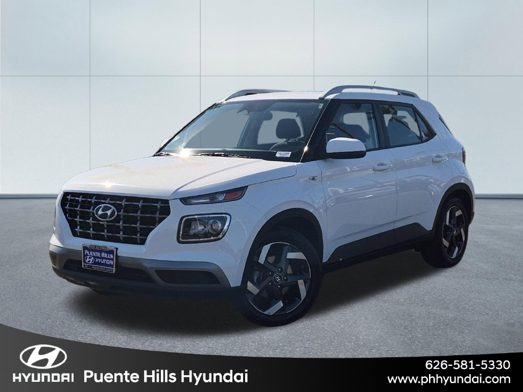 Used 2025 Hyundai Venue SEL FWD image 1