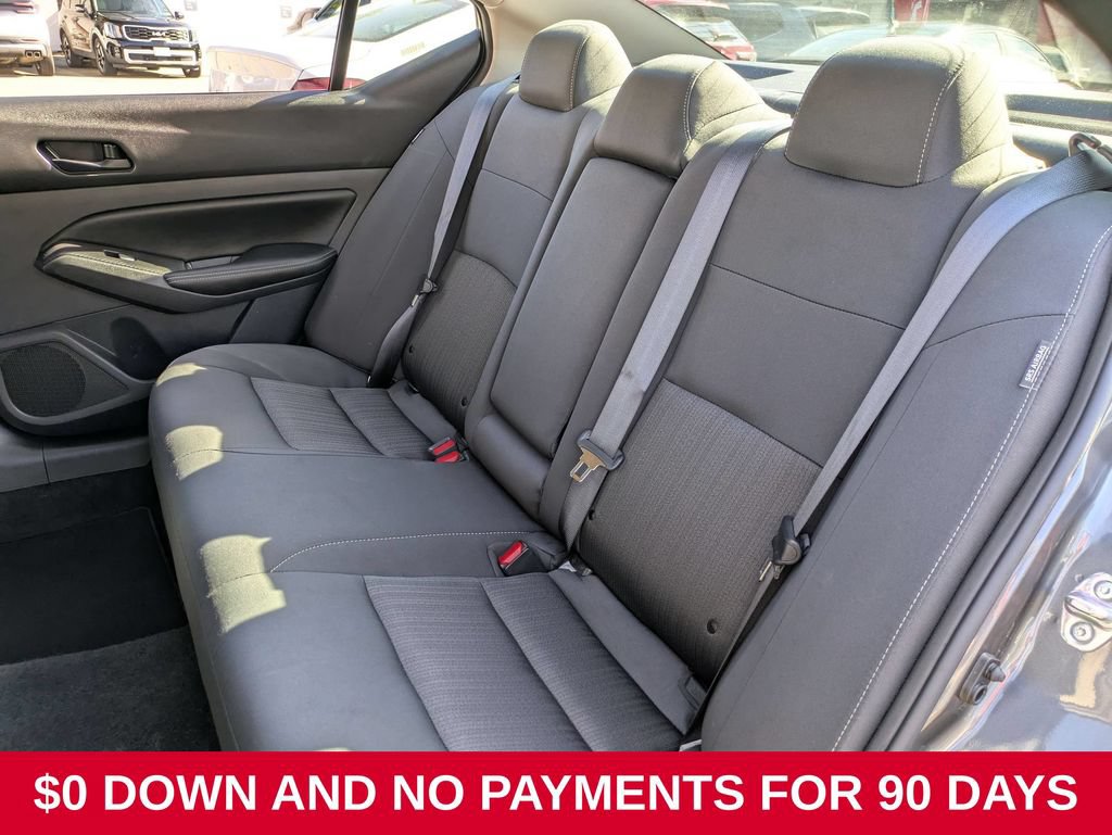 Used 2025 Nissan Altima 2.5 SV FWD image 24