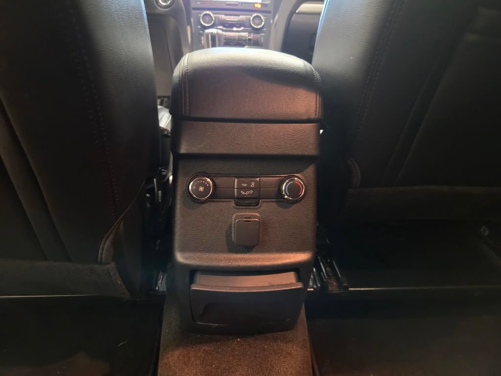Used 2018 Ford Explorer XLT w/ Equipment Group 202A AWD/4WD image 22