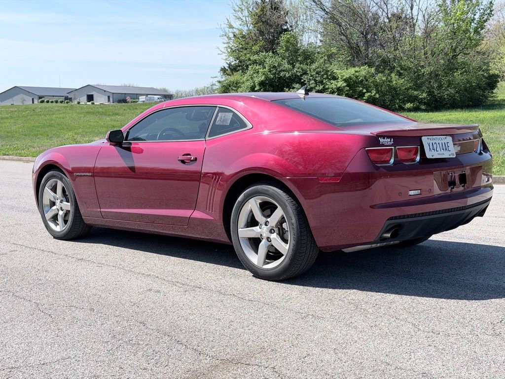Used 2010 Chevrolet Camaro LT RWD image 25