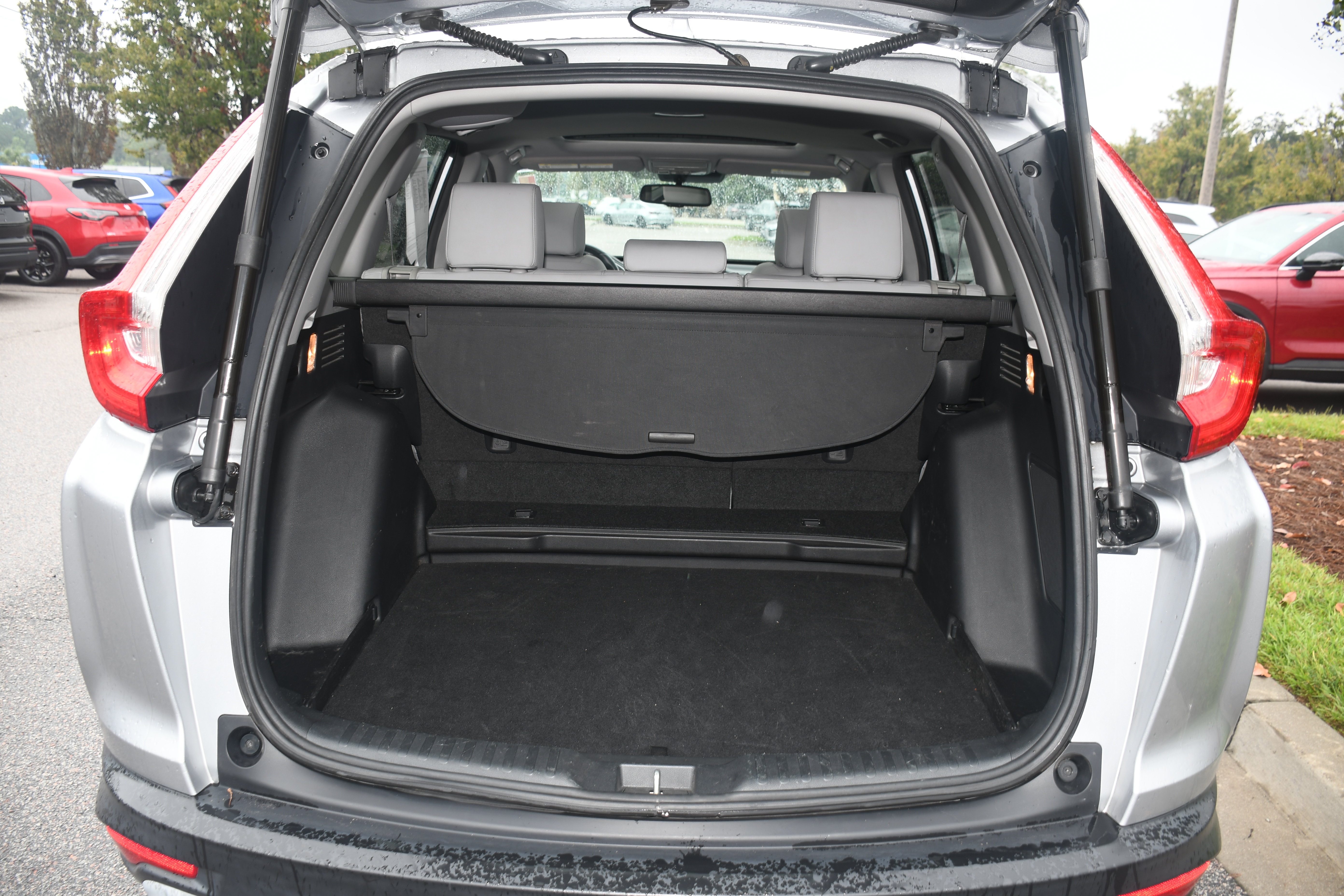 Used 2017 Honda CR-V Touring image 19