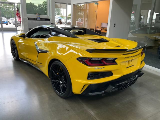 Used 2025 Chevrolet Corvette Z06 RWD image 26